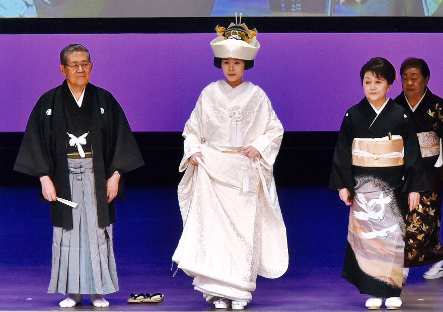 秋田県美容講師会創立60周年記念ショー